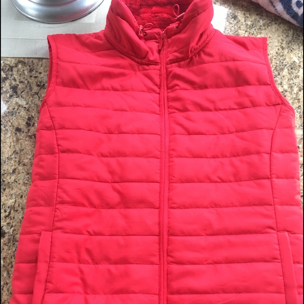 Women’s Quilted 3X Vest zippered front 2 pockets